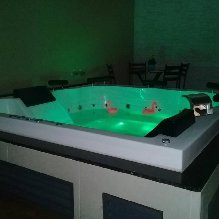 Casa Com 2 Quartos E Banheira De Hidromassagem Trindade  Bagian luar foto