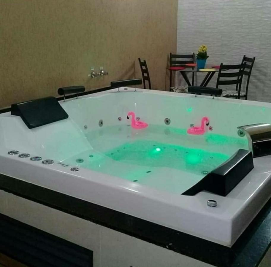 Casa Com 2 Quartos E Banheira De Hidromassagem Trindade  Bagian luar foto