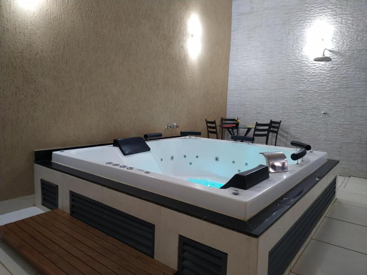 Casa Com 2 Quartos E Banheira De Hidromassagem Trindade  Bagian luar foto